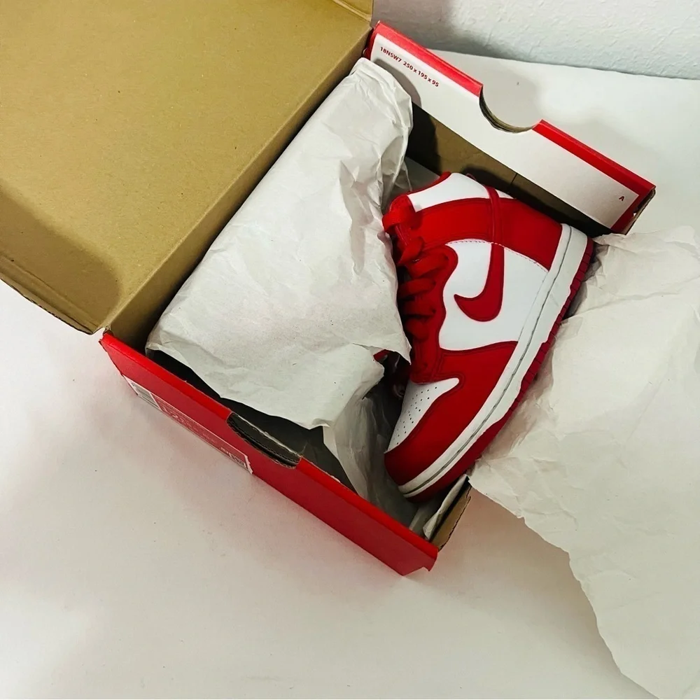 Nike Dunk High (PS) White/University Red Size 13.5 DD2314-106 School Casual EUC